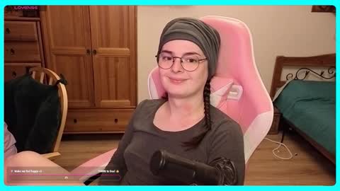 Snapshot of eva_katt chatting on September 27, 10:15 pm Gamer Katt online show from September 27, 10:15 pm