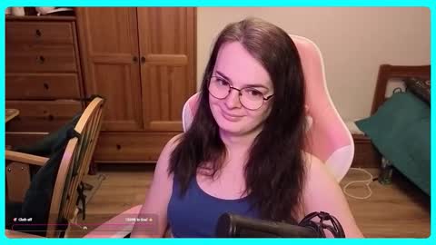 Snapshot of eva_katt chatting on October 15, 1:33 pm Gamer Katt online show from October 15, 1:33 pm