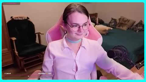Snapshot of eva_katt chatting on October 18, 1:12 pm Gamer Katt online show from October 18, 1:12 pm