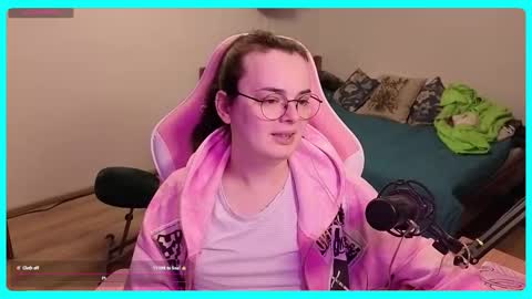 Snapshot of eva_katt chatting on October 24, 12:34 pm Gamer Katt online show from October 24, 12:34 pm