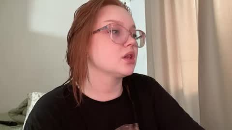 Snapshot of eva_kittenn chatting on June 29, 10:15 am eva_kittenn online show from June 29, 10:15 am