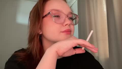 Snapshot of eva_kittenn chatting on July 3, 3:35 am eva_kittenn online show from July 3, 3:35 am