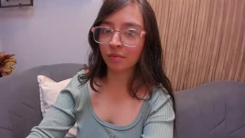 Snapshot of eva_macalliter chatting on December 20, 3:25 am Angelinne online show from December 20, 3:25 am