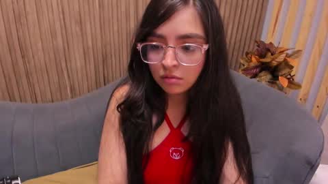 Snapshot of eva_macalliter chatting on January 25, 6:34 am Angelinne online show from January 25, 6:34 am