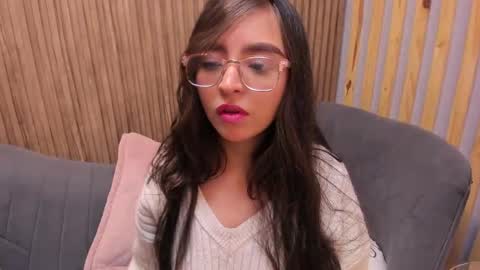 Snapshot of eva_macalliter chatting on February 7, 3:01 am Angelinne online show from February 7, 3:01 am