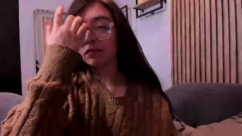 Snapshot of eva_macalliter chatting on September 10, 1:55 pm Angelinne online show from September 10, 1:55 pm