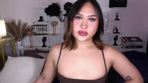 Queen Eva Mazikeen online show from January 6, 10:12 pm