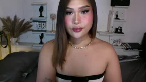 Queen Eva Mazikeen online show from June 25, 8:46 pm