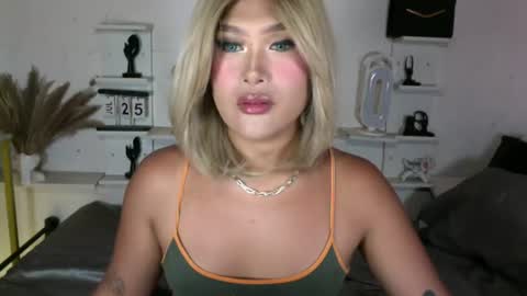 Queen Eva Mazikeen online show from July 25, 9:34 pm