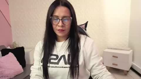 Eva  online show from June 26, 2:21 pm