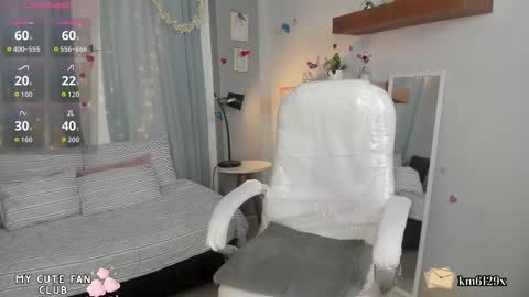 Snapshot of eva_monet chatting on November 20, 3:34 pm eva_monet online show from November 20, 3:34 pm