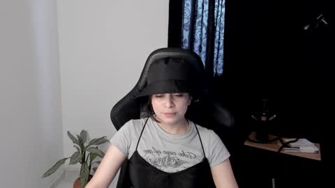 eva_monn online show from December 29, 4:40 pm