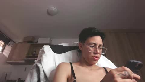Eva cute online show from April 28, 12:54 pm