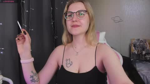 Eva online show from April 24, 3:58 pm