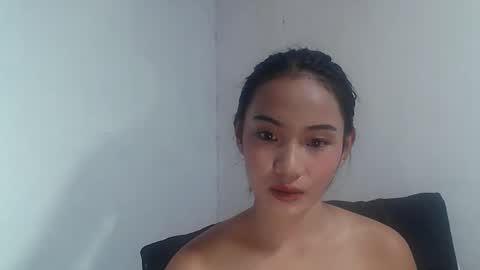 Snapshot of eva_pinay19 chatting on November 8, 9:20 am eva_pinay19 online show from November 8, 9:20 am