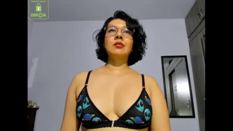 Eva online show from February 8, 10:51 pm