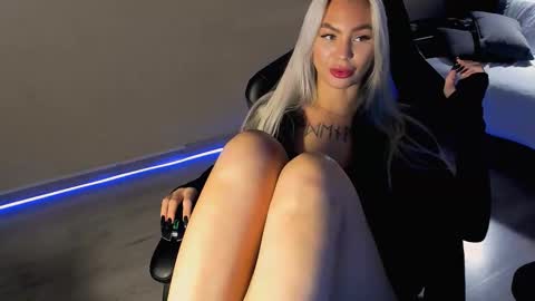 Eva online show from November 4, 10:14 am