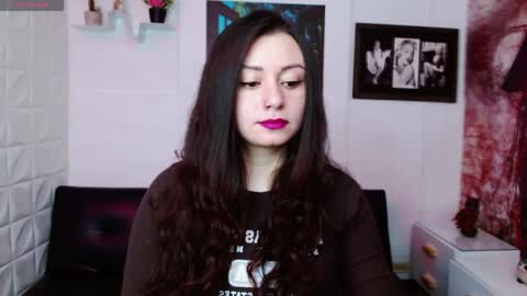 Eva online show from April 29, 2:43 pm