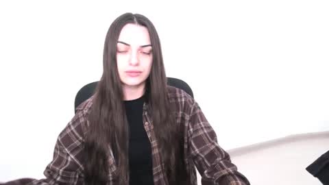 Eva online show from February 5, 8:25 pm