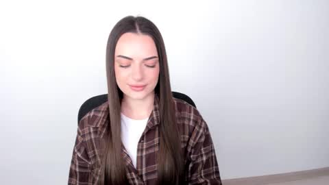 Eva online show from February 23, 2:04 pm