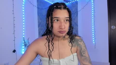 Eva  online show from May 3, 9:48 am