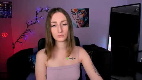 Snapshot of eva_smiith_ chatting on November 10, 8:02 am Eva online show from November 10, 8:02 am