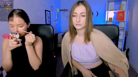 Snapshot of eva_smiith_ chatting on November 25, 7:30 am Eva online show from November 25, 7:30 am