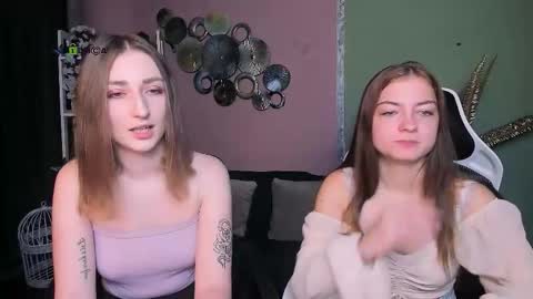 Snapshot of eva_smiith_ chatting on November 27, 6:48 am Eva online show from November 27, 6:48 am