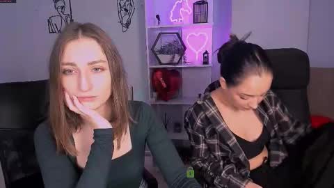 Snapshot of eva_smiith_ chatting on November 28, 7:22 am Eva online show from November 28, 7:22 am