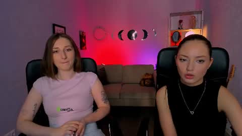 Snapshot of eva_smiith_ chatting on June 23, 5:49 am Eva online show from June 23, 5:49 am