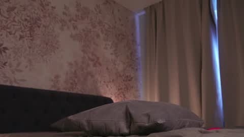 Hello Im Eva online show from June 10, 2:38 pm