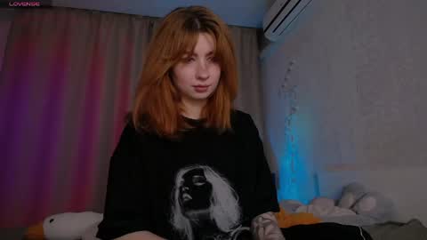 Snapshot of evaa_moonn_ chatting on May 19, 1:56 am Eva online show from May 19, 1:56 am