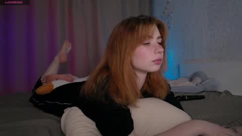 Snapshot of evaa_moonn_ chatting on May 19, 6:25 pm Eva online show from May 19, 6:25 pm