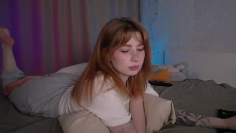Snapshot of evaa_moonn_ chatting on May 28, 11:40 am Eva online show from May 28, 11:40 am