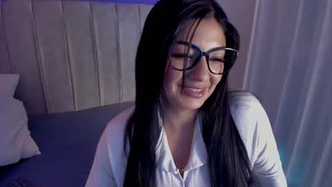 julieth online show from June 22, 8:50 pm