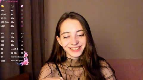 evabradly online show from October 20, 7:03 pm