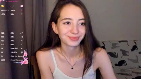 evabradly online show from February 25, 7:45 pm