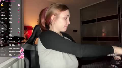 evacarter1 online show from November 30, 1:48 pm