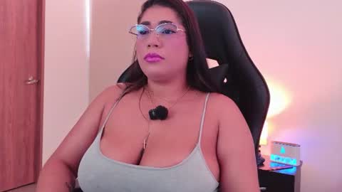 Snapshot of evacarters chatting on July 18, 7:28 pm Jenny Carters online show from July 18, 7:28 pm