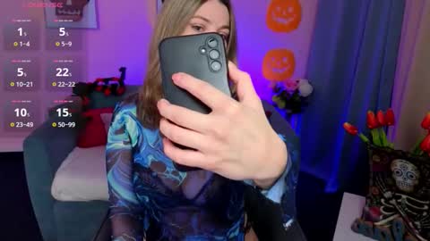 Snapshot of evafolverr chatting on November 2, 7:00 am Eva online show from November 2, 7:00 am