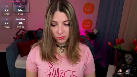 Snapshot of evafolverr chatting on November 5, 7:30 am Eva online show from November 5, 7:30 am