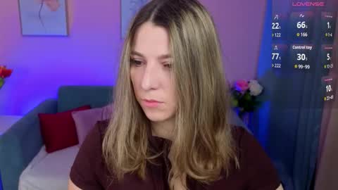 Snapshot of evafolverr chatting on November 6, 7:20 am Eva online show from November 6, 7:20 am