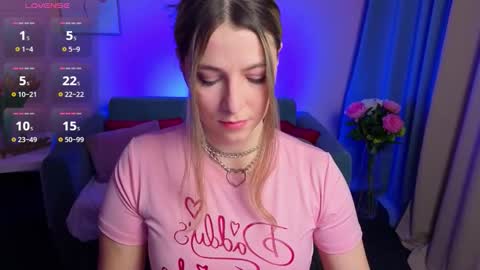 Snapshot of evafolverr chatting on December 3, 7:16 am Eva online show from December 3, 7:16 am