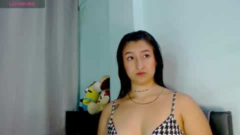 Evah Lee online show from March 3, 1:23 am