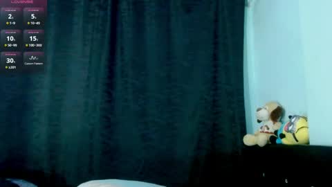 Snapshot of evah_lee chatting on June 7, 3:43 am Evah Lee online show from June 7, 3:43 am