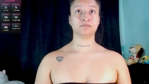 Snapshot of evah_lee chatting on June 11, 5:05 am Evah Lee online show from June 11, 5:05 am