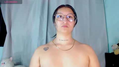 Evah Lee online show from July 31, 4:01 am