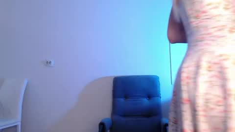 Snapshot of evahailey_ chatting on May 22, 4:08 am Eva online show from May 22, 4:08 am