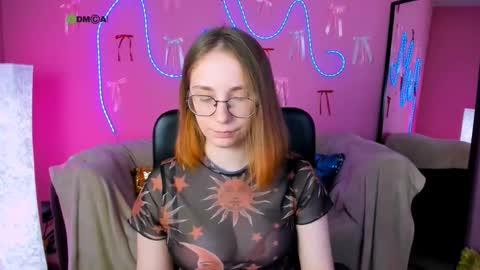 evalora online show from March 15, 10:10 am