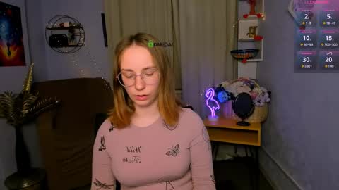 evalora online show from April 24, 7:38 pm